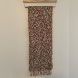 V. FRAAS Cashmink Fringed Acrylic Beige Scarf